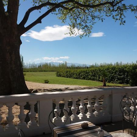 Domaine Castell De Bles Acomodação com café da manhã Saint-Génis Exterior foto