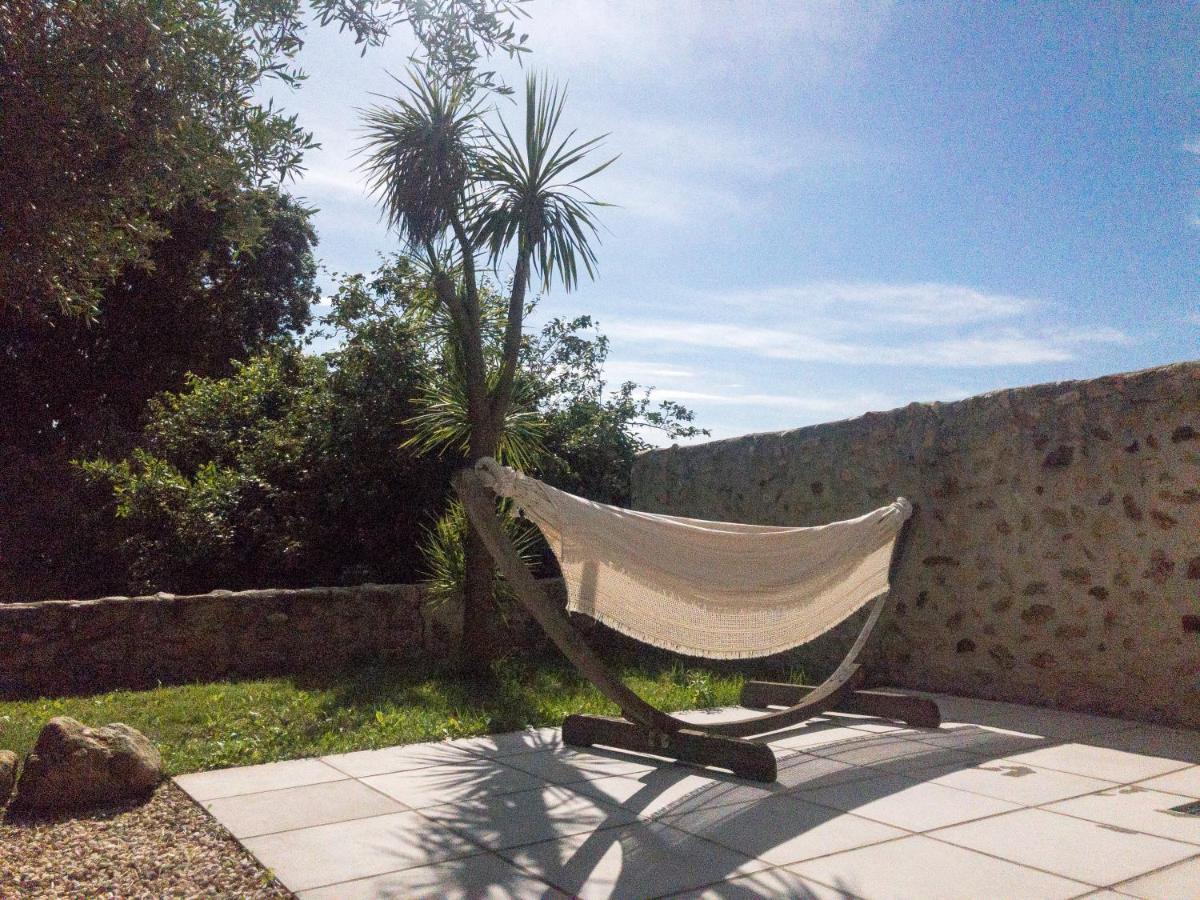 Domaine Castell De Bles Acomodação com café da manhã Saint-Génis Exterior foto